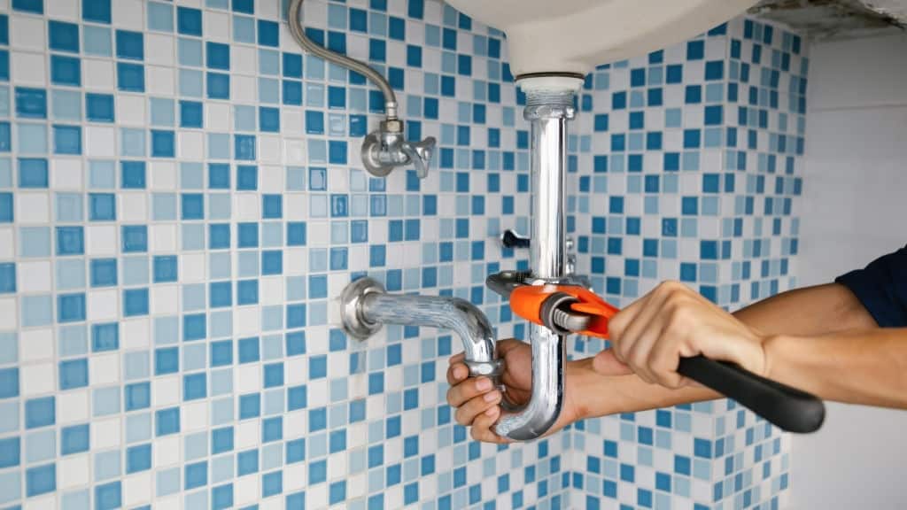 Mr Leak Detector Title BG